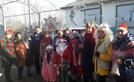 Майорівські діти усі гроші з колядування витратили на благодійну справу