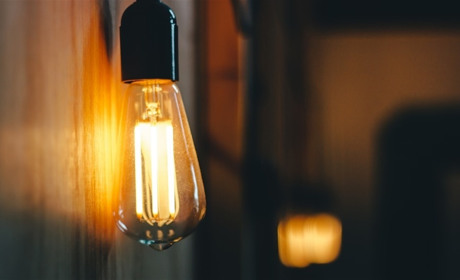 У яких селах Сватівського району не буде світла 14 квітня і чому