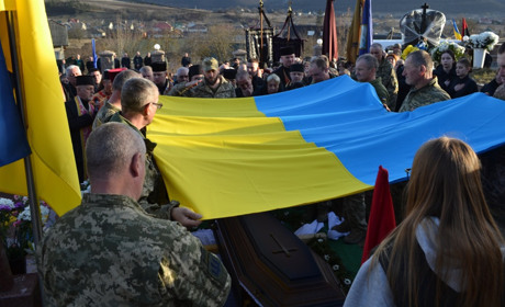 У селі Біла Чортківської громади попрощалися з Героєм Цюпаком Миколою