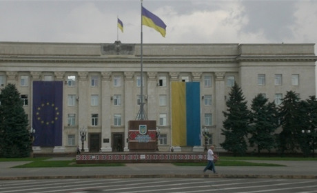 Усе менше херсонців планують повернутися додому: які причини