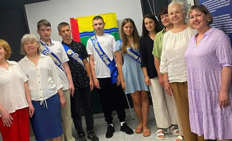 Випускники та випускниці Дворічанської громади відсвяткували свій випускний вечір