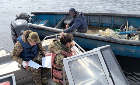 З браконьєрських сіток на Полтавщині вилучили понад 200 кілограмів мертвої й пошкодженої риби