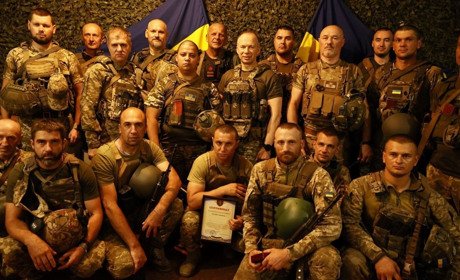 Олександр Сирський нагородив воїнів 30 ОМБр за хоробрість і звитягу