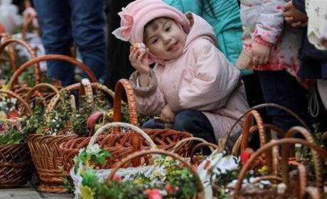 Великодні богослужіння: коли освячуватимуть паски в сарненських храмах