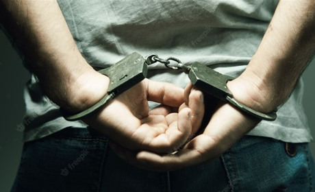 ДБР оголосило про підозру експравоохоронцю з Херсона, який втік після деокупації міста