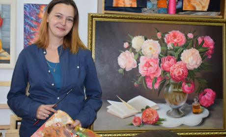Художниця з Вараша Мирослава Волощук: натхнення прийшло під час декрету