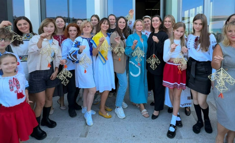 Українська жіноча ініціатива в ОАЕ провела в Абу-Дабі різдвяні майстер-класи для дітей і дорослих