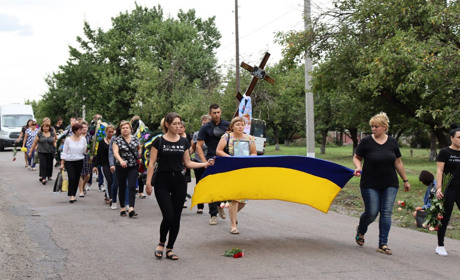 В останній путь провели жителі краю захисника України Вадима Гречко (ВІДЕО)