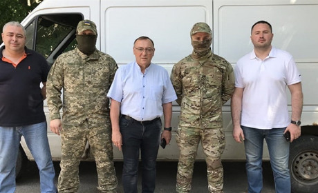 Благодійний фонд Миколи Філонова і ГО «Ми-Вінничани» придбали для наших спецназівців спортмайданчика