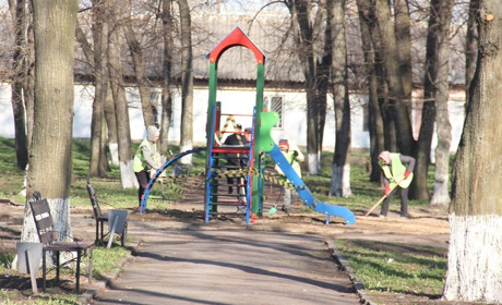Депутати міськради спрямували кошти на ремонт паркової зони у Калинівці