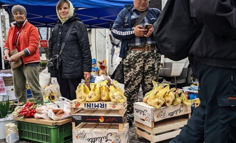 Ціни на ринку у Звягелі цієї неділі: овочі, фрукти, молоко та м’ясо