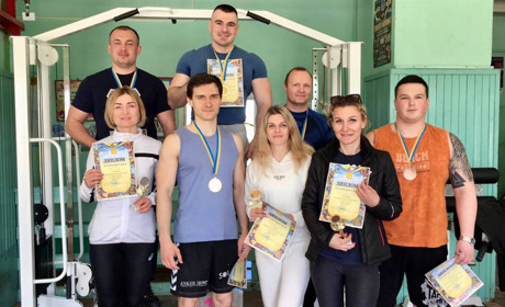 У Нетішині відбулись змагання з пауерліфтингу