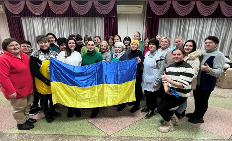 Новорічні вітання і гостинці передали бійцям ЗСУ волонтери Переяславщини