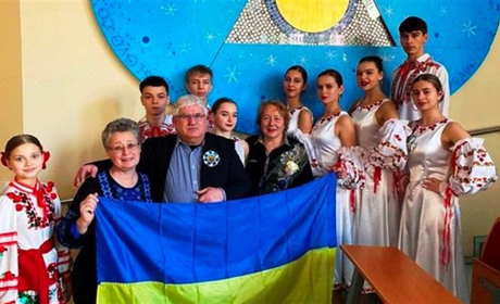 ВІДКРИВАЄМО НОВІ ГОРИЗОНТИ! ЗНАЙОМИМО З УКРАЇНОЮ! ДЯКУЄМО ЗА ПІДТРИМКУ!