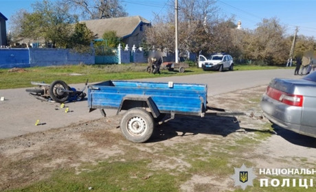 На Одещині 73-річний водій легковика в селі травмував трьох підлітків