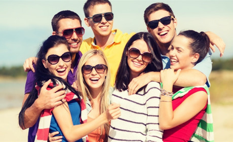 9 червня відзначають Міжнародний день друзів