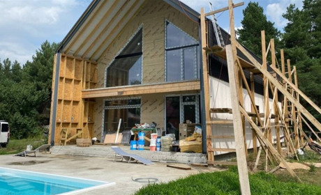 Будинок під ключ чи самостійне будівництво: що вигідніше?