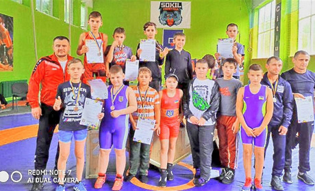 18 медалей привезли жмеринчани з обласного чемпіонату з греко-римської боротьби