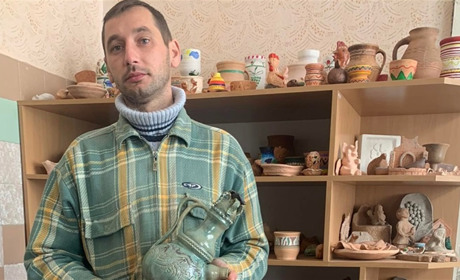 Ремесло, як витвір мистецтва: що розповів майстер про розвиток глинярства у Кременці