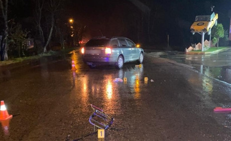 У Тростянці водій Skoda Octavia наїхав на жінку: що загрожує автомобілісту