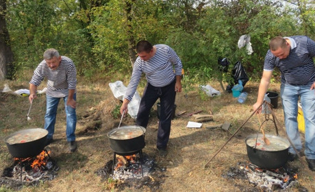 Біляївська міська рада запрошує до участі в фотоконкурсі: надішліть фото своєї юшки і виграйте приз