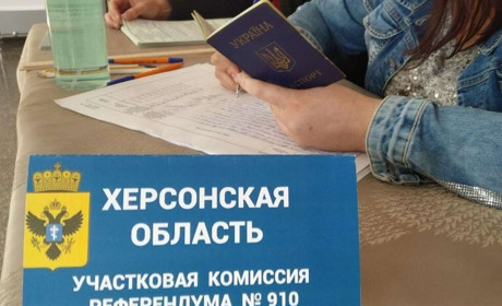 Двом жителькам Херсонщини повідомили про підозру за участь в організації псевдореферендуму