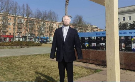 Путіна «повісили» і «спалили»