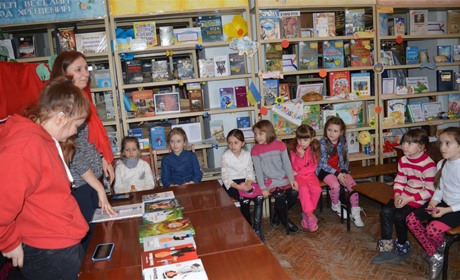В Попасній та Золотому відбулися зустрічі з відомими українськими письменниками