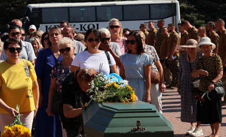 У Південноукраїнську попрощалися із старшим лейтенантом Максимом Антоновим