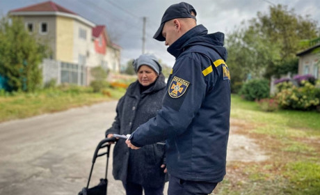 Як убезпечити оселю від пожежі під час пічного опалення. Пояснюють глухівські рятувальники