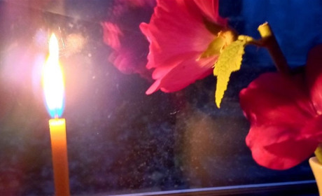 Херсонці запалили свічки пам'яті жертв Голодомору, а ми зібрали архівні фото, які доводять геноцид