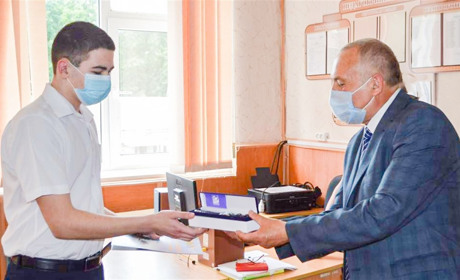 У Кагарлику нагородили кращих випускників міських шкіл