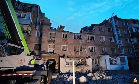 У Миколаєві ворожа ракета зруйнувала житловий будинок, серед загиблих діти