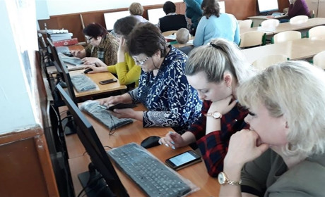 Колектив Біляївської школи №2 планує дистанційно навчати учнів під час карантину
