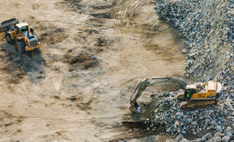 Підприємство на Сарненщині підозрюють у нелегальному видобутку граніту на 114 мільйонів гривень