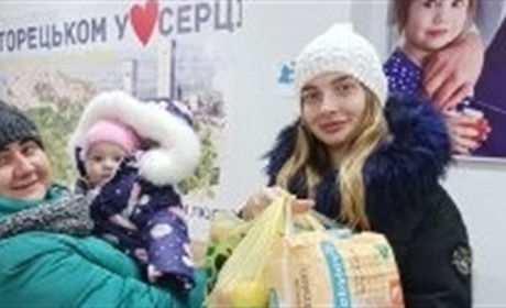 У Черкасах видають гуманітарну допомогу переселенцям з Торецька: як отримати