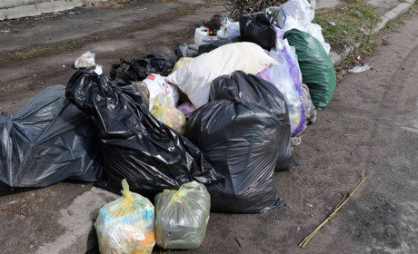 Бажаючих платити за вивезення сміття серед мешканців хутора Золотоніської ТГ залишилося зовсім мало