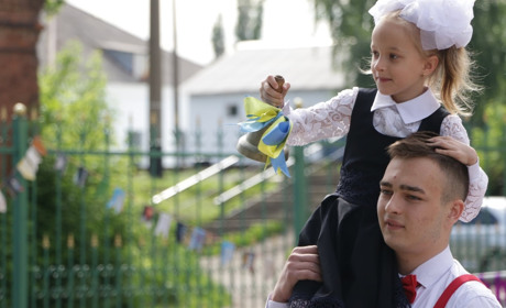 В школах Попаснянської та Гірської громад пролунали останні дзвоники
