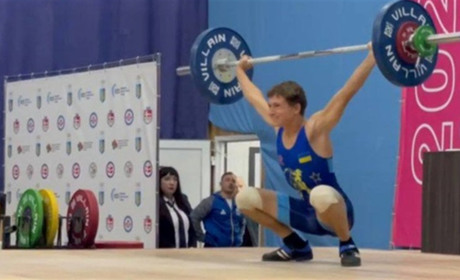 Третій на першості України. Первомайський важкоатлет здобув медаль на чемпіонаті