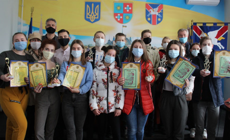 У Жмеринці привітали вихованців танцювальних колективів «Сузір’я» і «Фламінго»