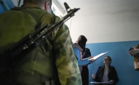 Загарбники посилюють тиск на українських дітей у Каховці