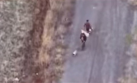 Росіяни FPV-дроном вбили двох цивільних, які йшли під білим прапором з собакою