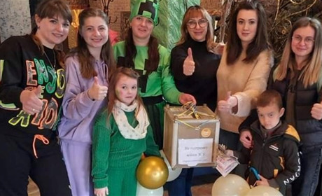 У Старокостянтинові провели дитяче шоу, щоб зібрати на авто для воїнів