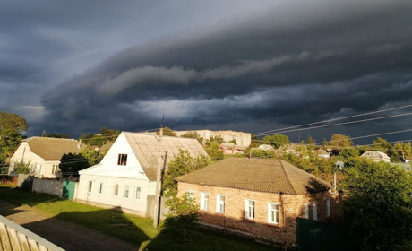 Погода на Сумщині: синоптики обіцяють короткочасні дощі та грози