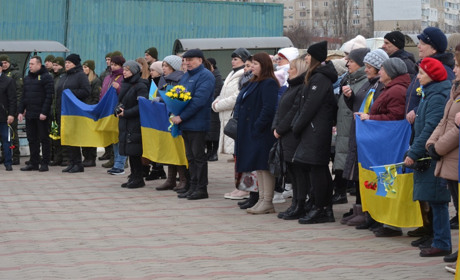 Урочистий мітинг з нагоди Дня єдності в Южноукраїнську. Фоторепортаж