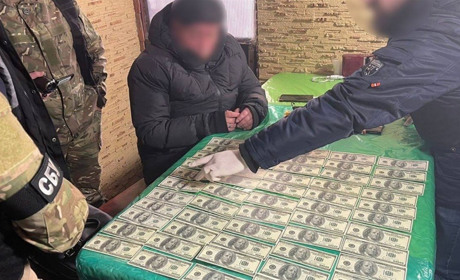 Викрили адвоката та місцевого мешканця, які за гроші “вирішували” питання щодо уникнення призову
