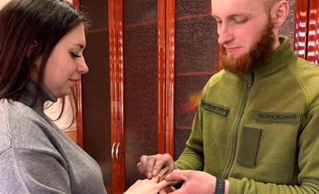 У Брониківській сільській раді зіграли весілля: Тарас і Вікторія стали подружжям