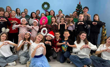 Новорічні дива у Старокостянтинові: дитячі усмішки запалили у Центрі творчості