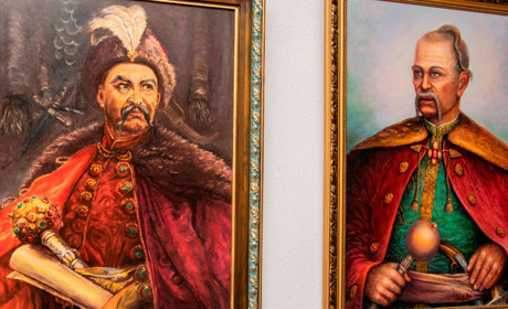 У Нікопольському краєзнавчому музеї проходить виставка пам'яті художника Сергія Рекова