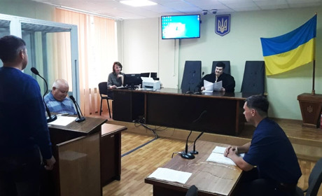 Суд у Володимирці: потрійна кількість справ і зарплата як у польських робітників